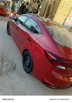 هیوندای ئەلەنترا